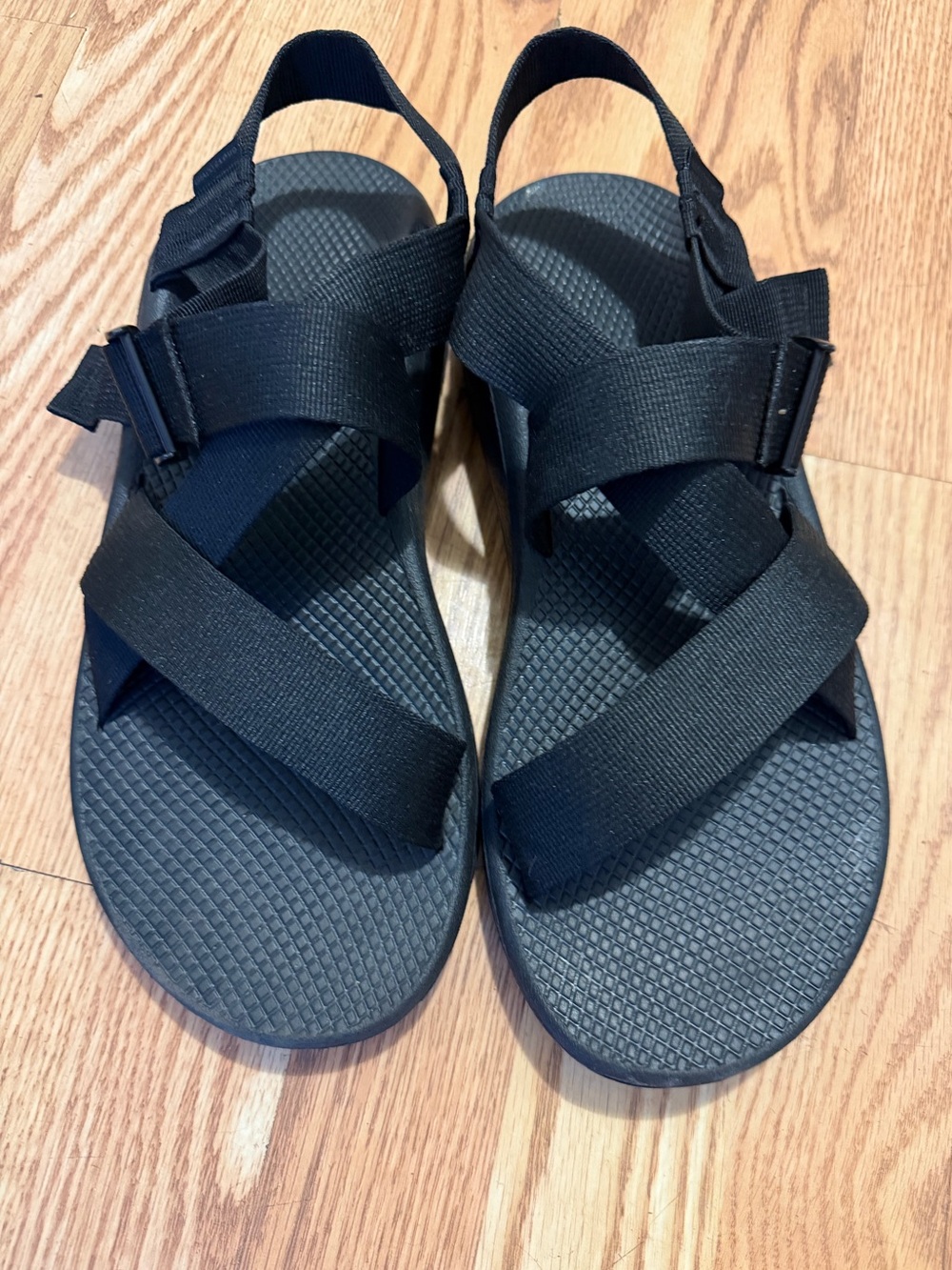 Chaco Men’s Black Strappy Outdoor Sandals Sz 12
